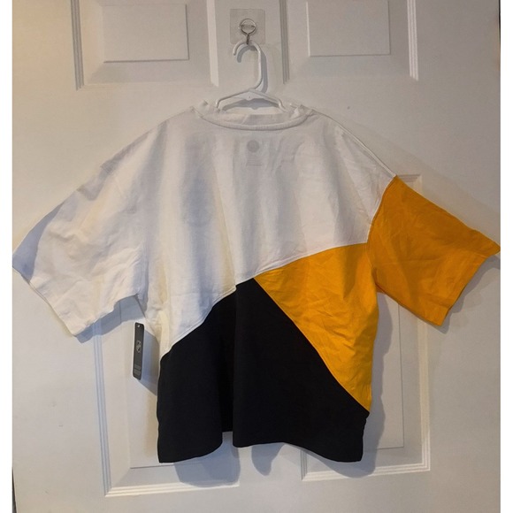 Boston Bruins NHL Women's Size Large  T-Shirt Short Sleeve White Black Yellow - Picture 2 of 3